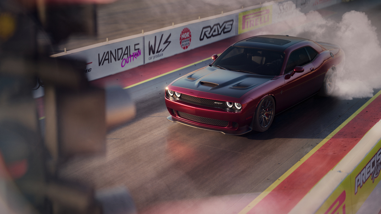 Автомобиль Dodge Challenger SRT Hellcat на гонках