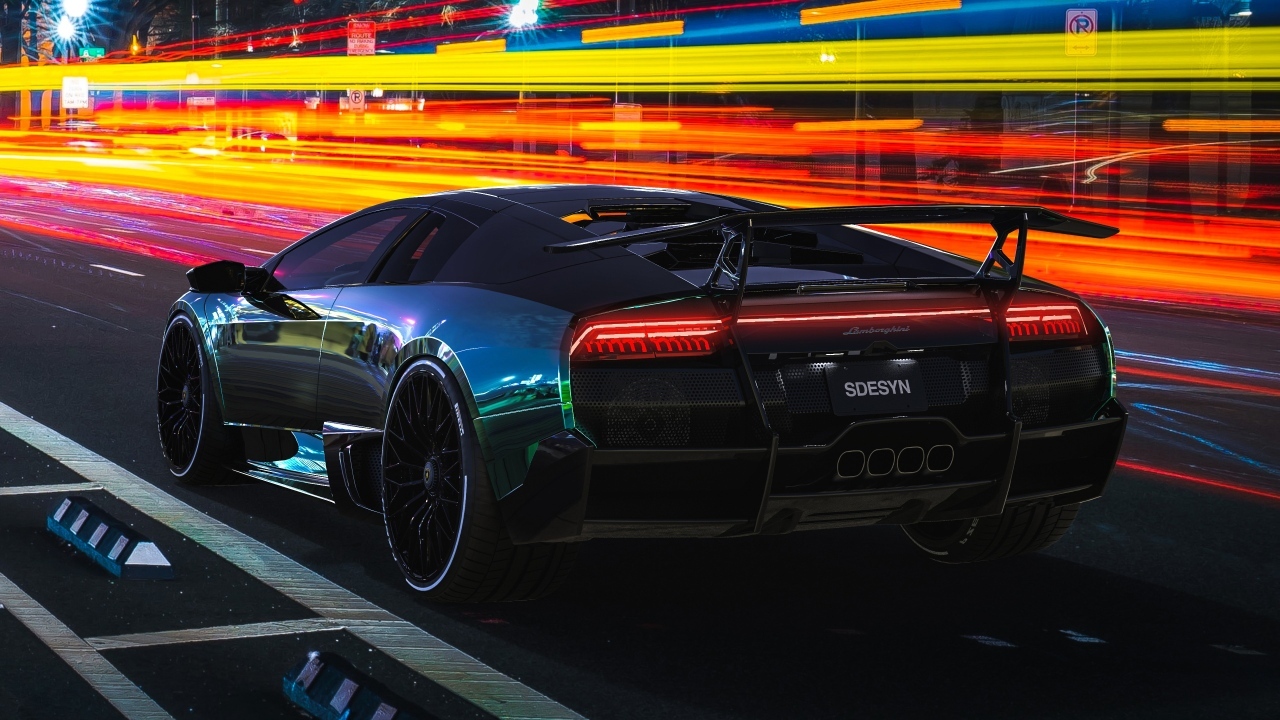 Спортивный автомобиль Lamborghini Murcielago Custom на трассе