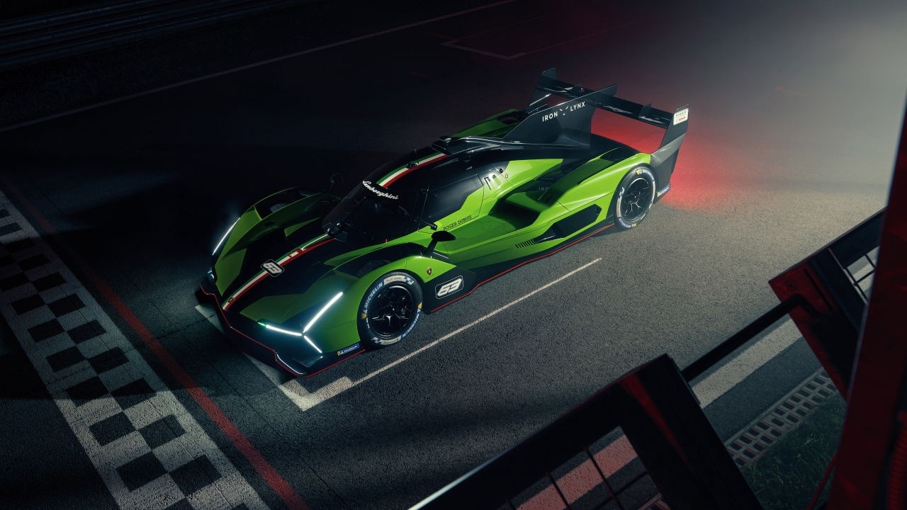 Вид сверху на автомобиль Lamborghini SC63 2023 года