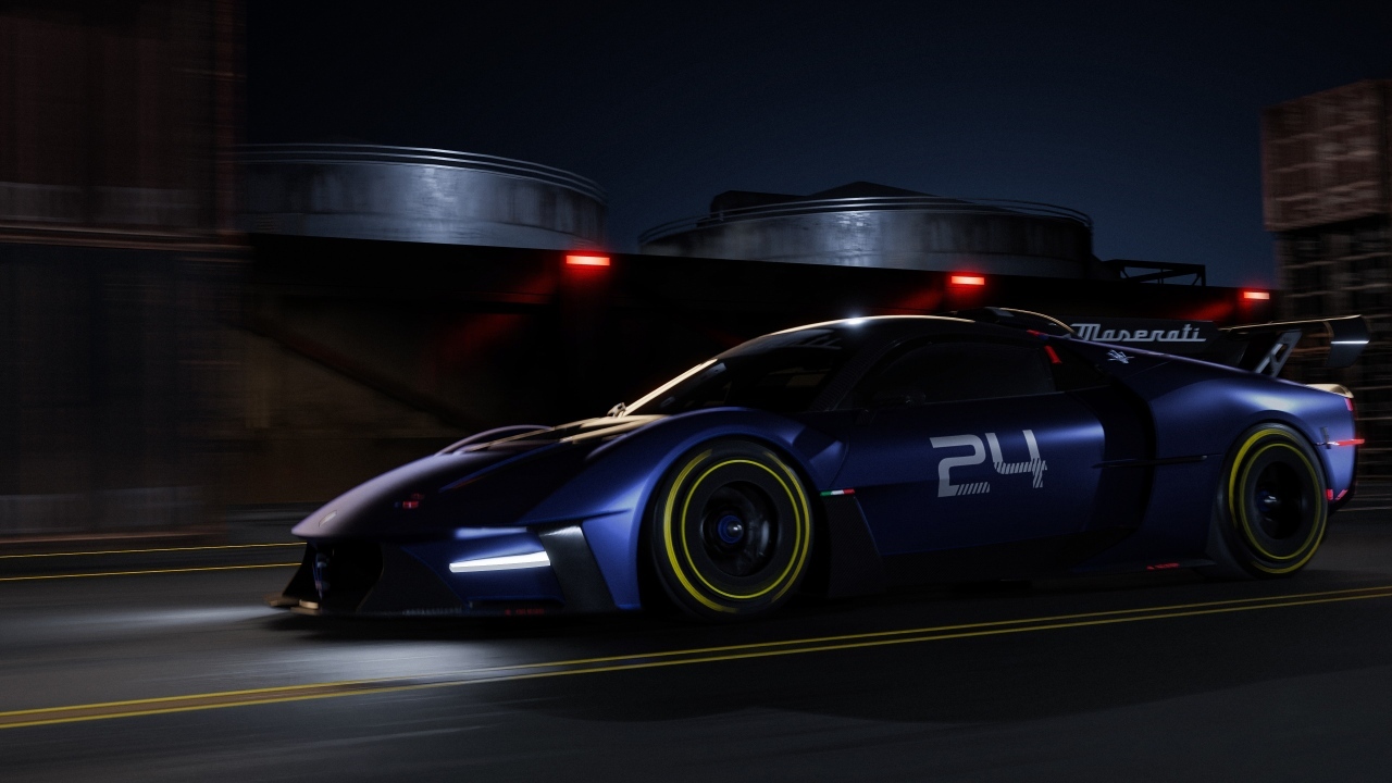 Автомобиль Maserati MCXtrema 2024 на трассе