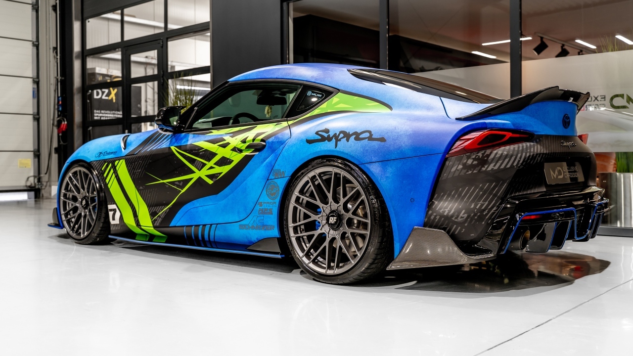 Вид сбоку на автомобиль Toyota Supra PD Aerodynamic Kit