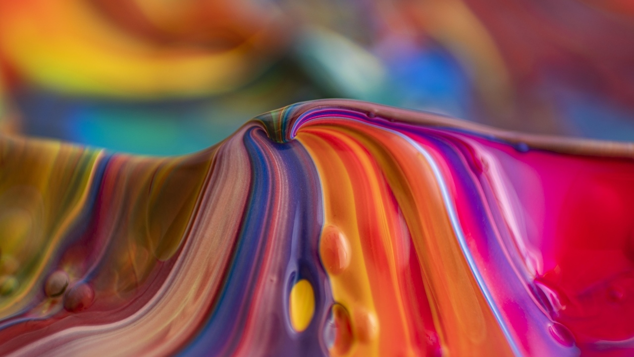 Разноцветная краска крупным планом