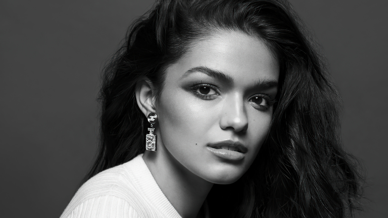 Актриса Рейчел Зеглер лицо крупным планом