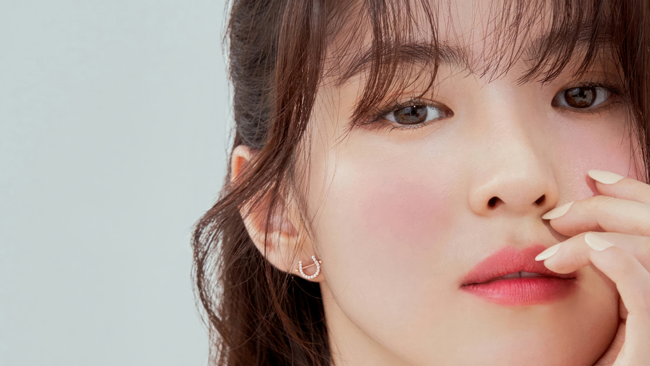 Лицо молодой актрисы Хан Со Хи