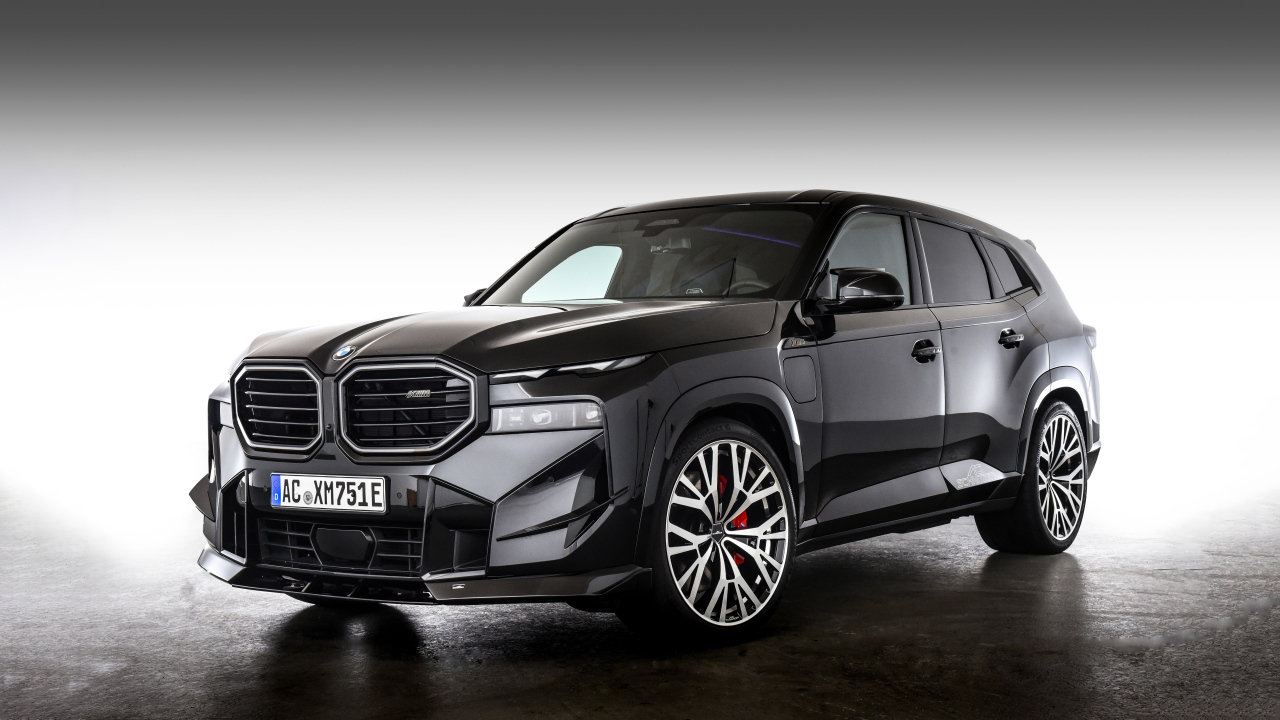 Черный автомобиль AC Schnitzer BMW XM 2024 года