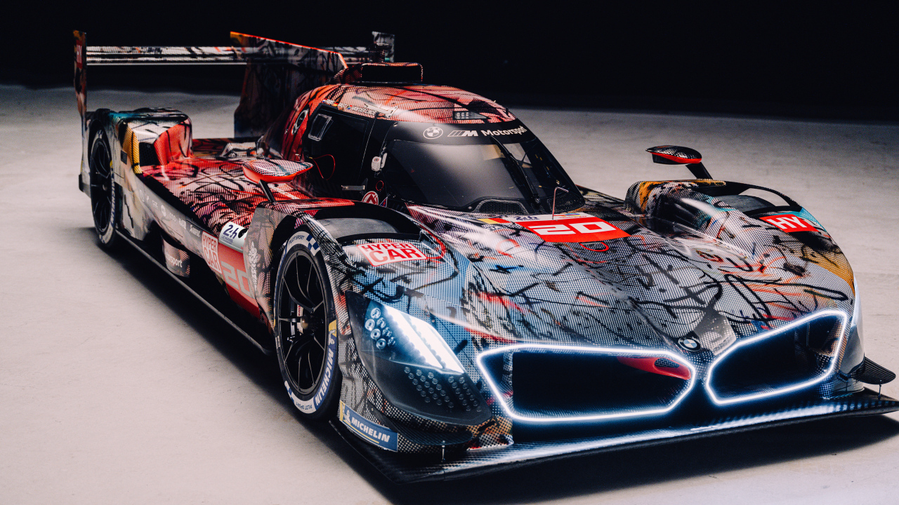 Новый спортивный автомобиль  BMW Art Car By Julie Mehretu