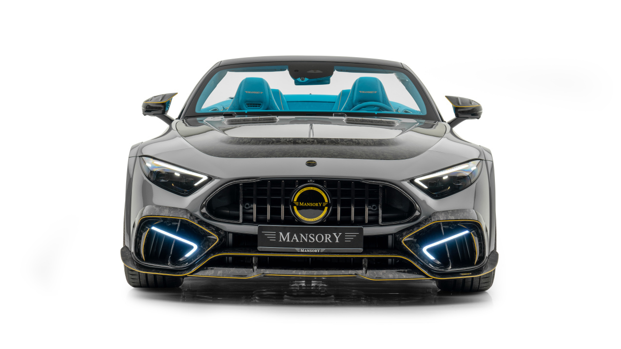 Вид спереди на черный автомобиль Mansory Mercedes-AMG SL 63 4MATIC+ Widebody