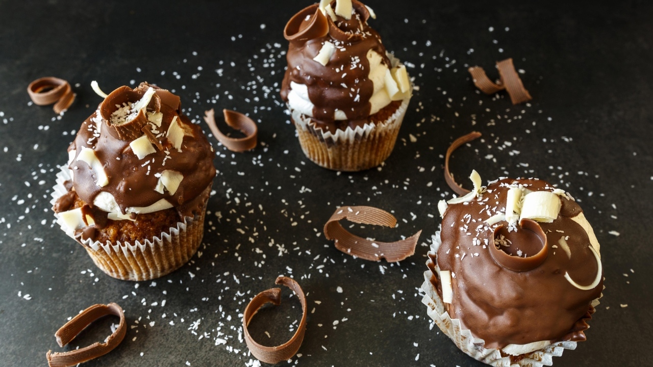 Аппетитные кексы с шоколадной стружкой