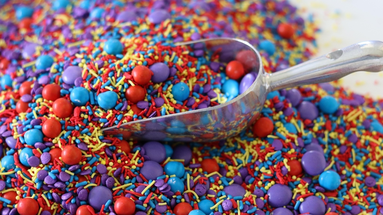 Разноцветная посыпка для десертов