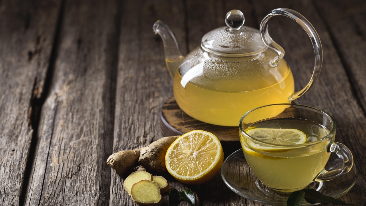 Заварник с вкусным лимонно - имбирным чаем