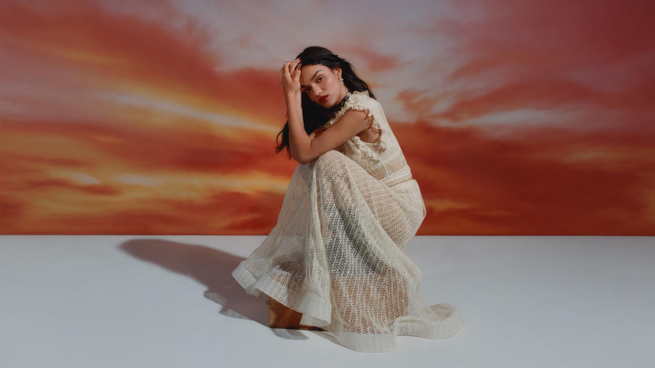 Красивая молодая девушка актриса Рэйчел Зеглер