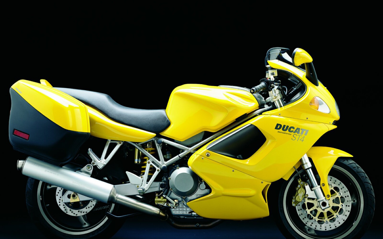 Ducati ST4