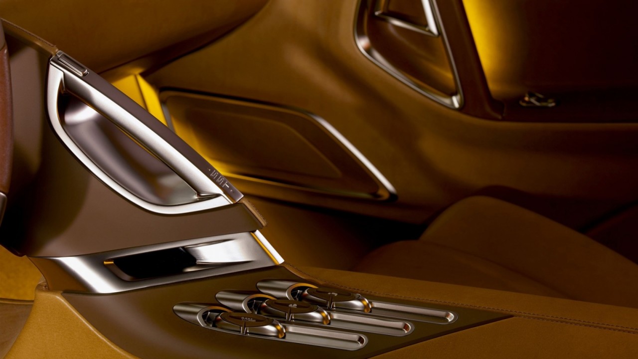 Внутри автомобиля