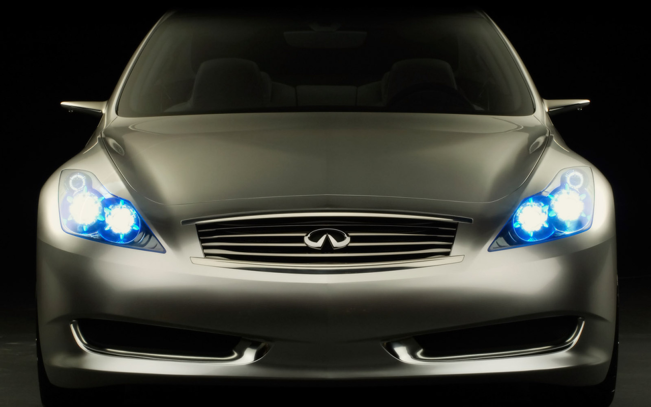 Авто Infiniti Coupe