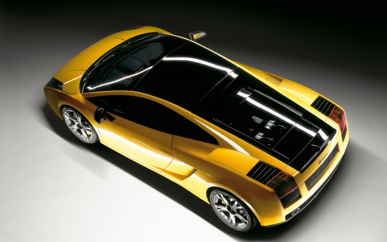 Желтый Ламборджини