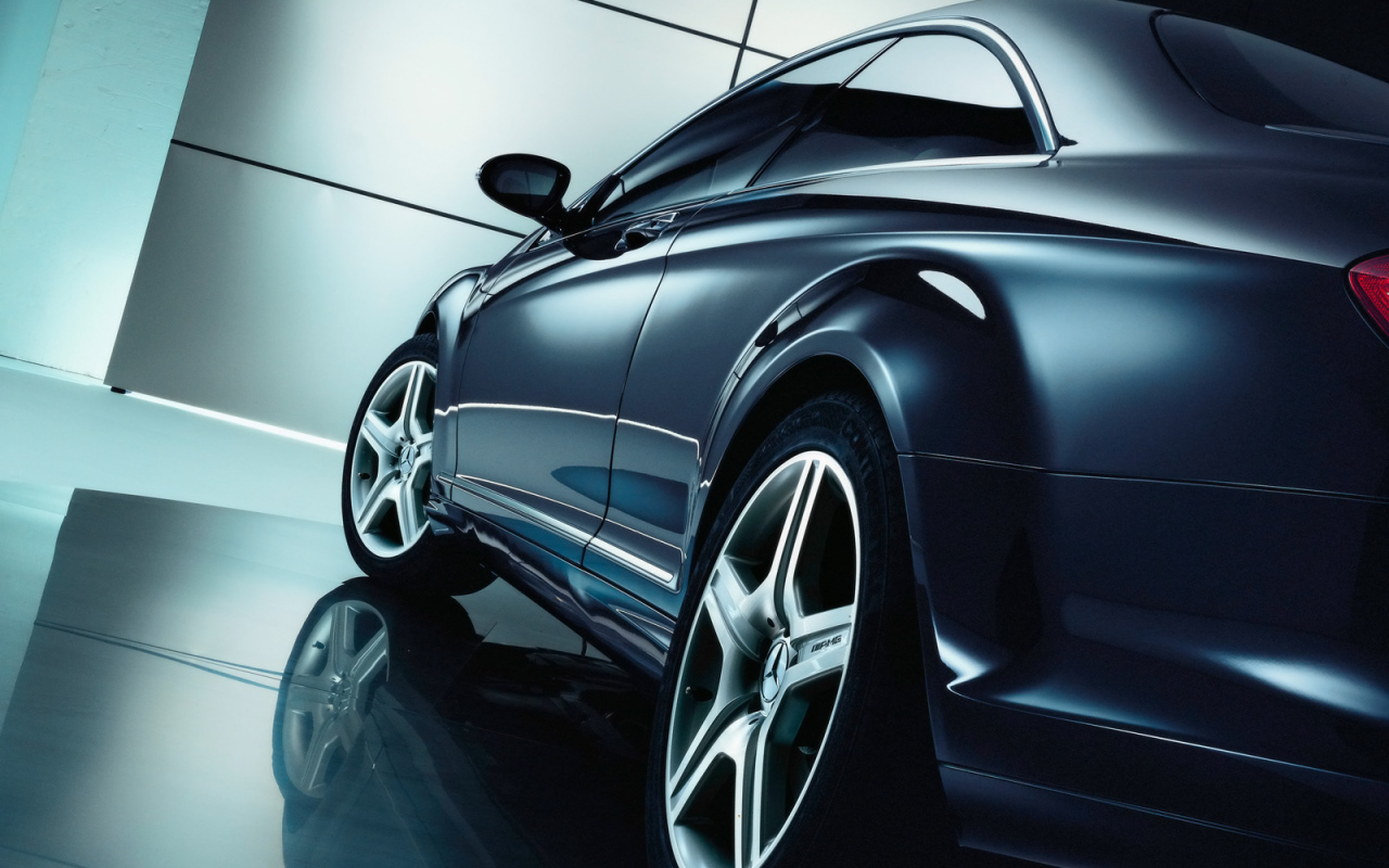 Автомобиль с женским именем Mercedes