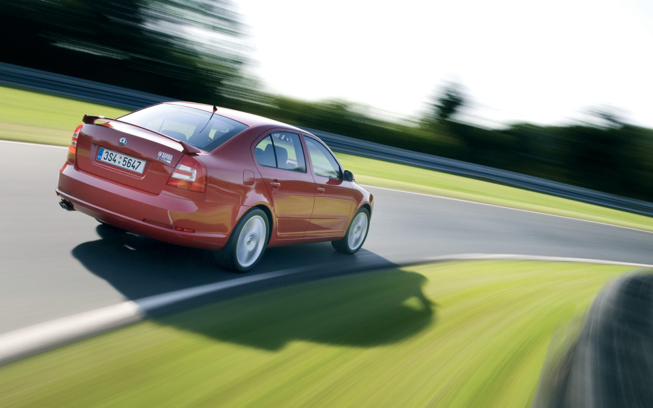 Красная Шкода