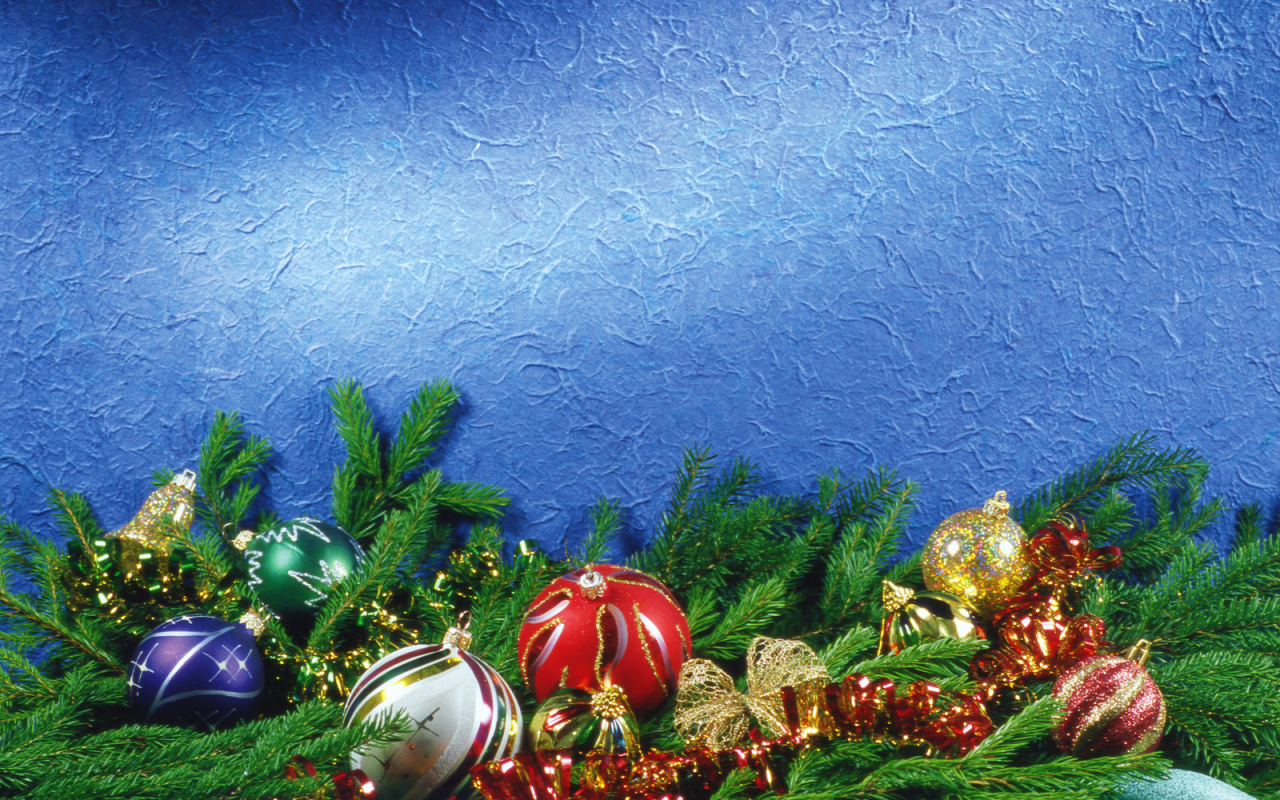 Разноцветные шары / Рождество