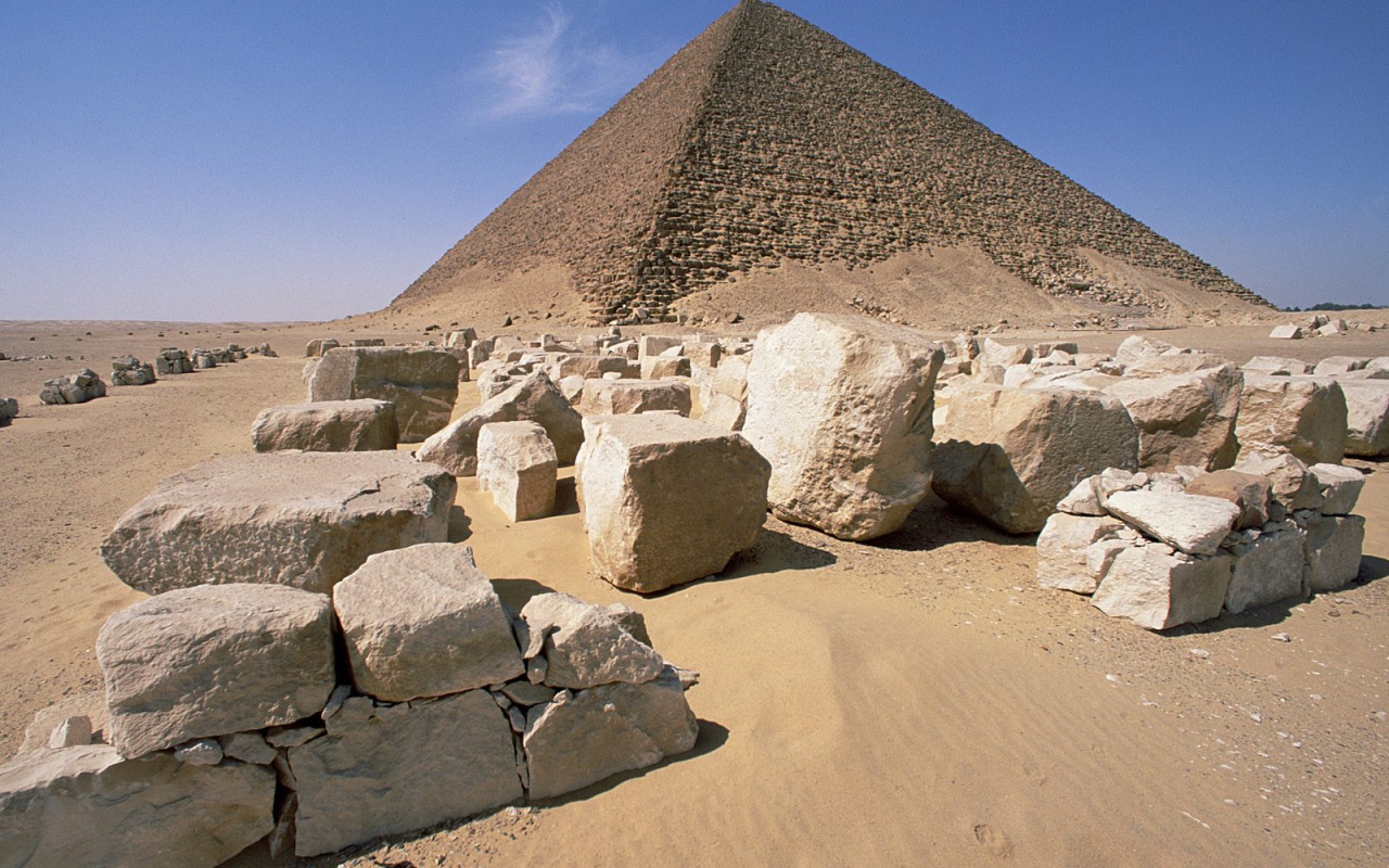 Белая пирамида, Дахшур, Египет