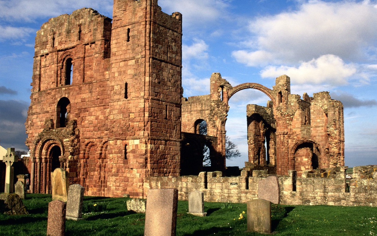 Монастырь Lindisfarne
