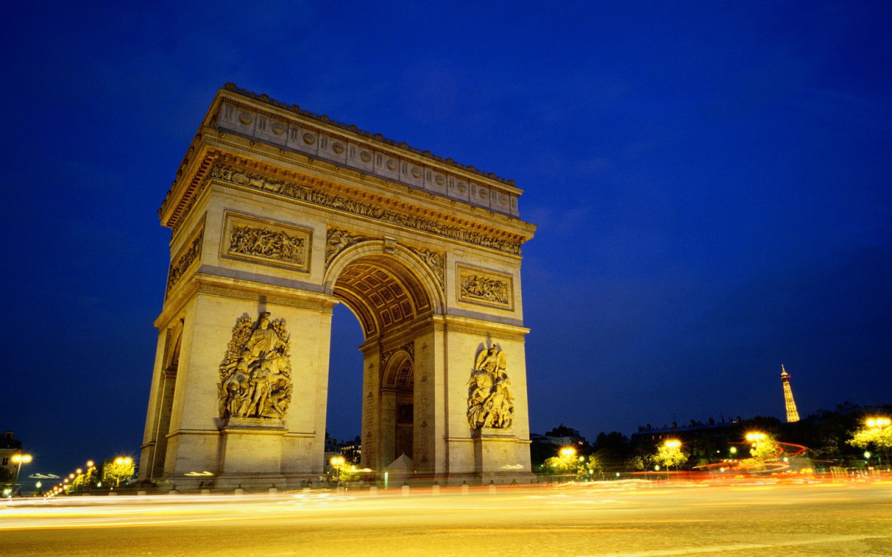 Триумфальная арка Париж