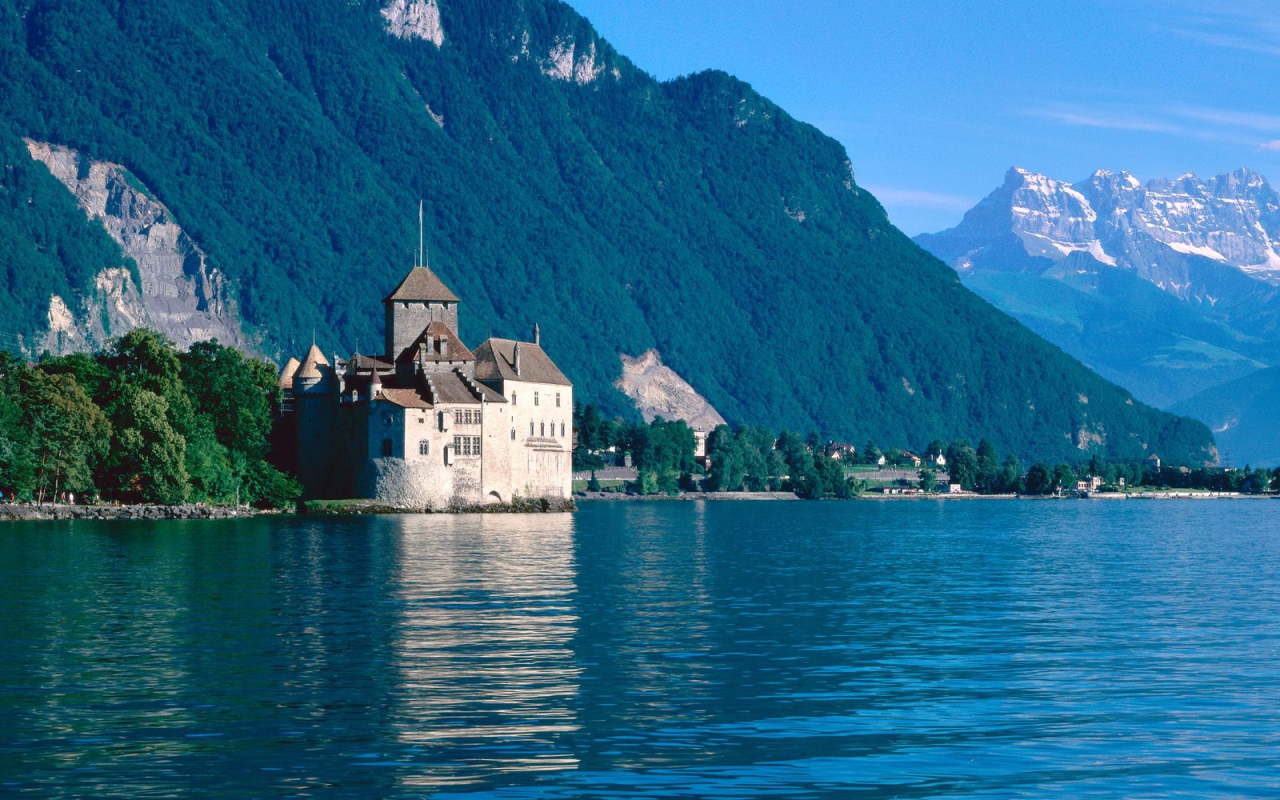 Замок de Chillon, Озеро Женева