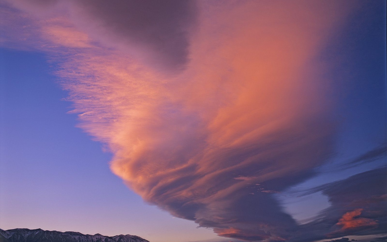 Двояковыпуклое Облако, США