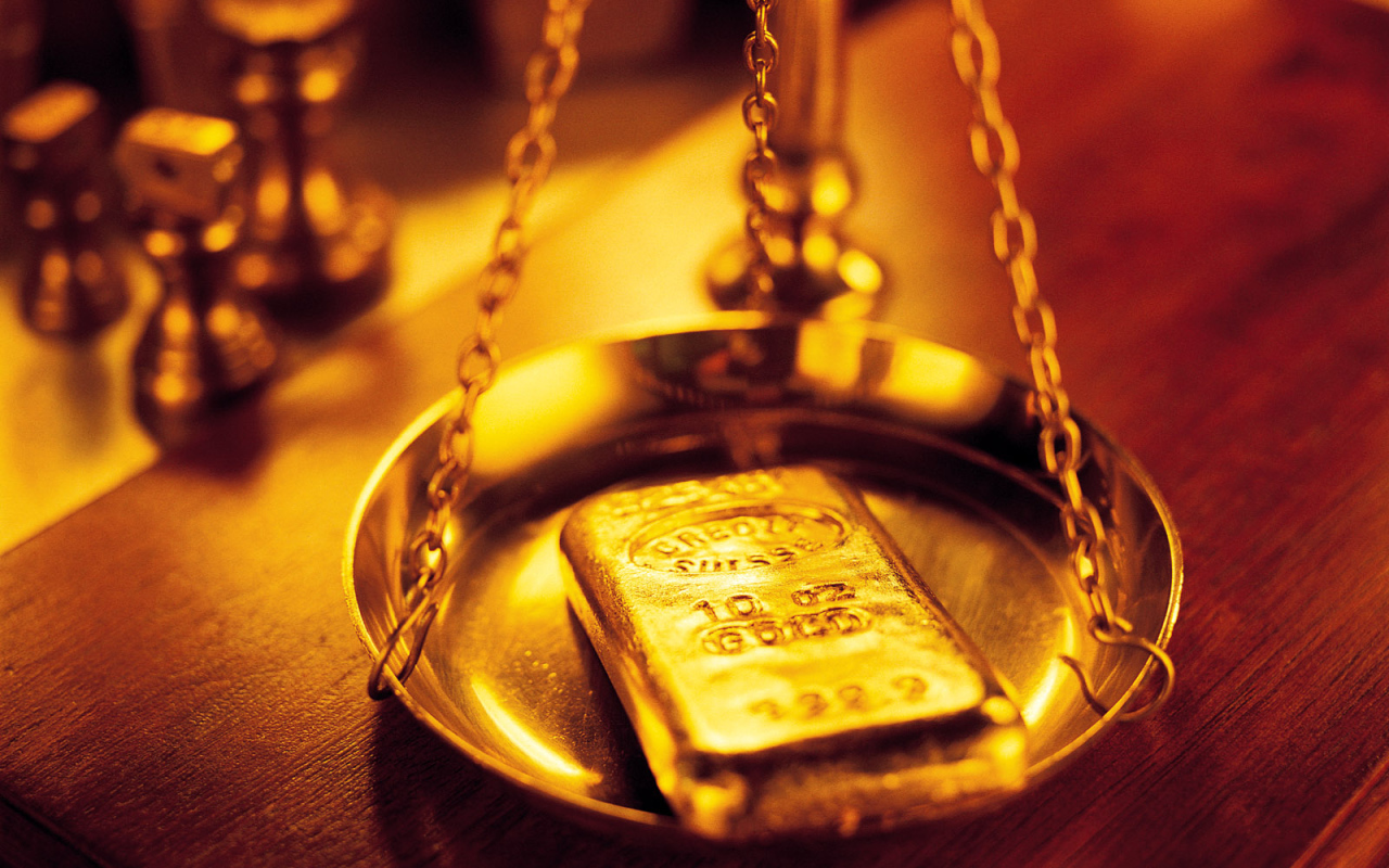 Gold bullion on the scales