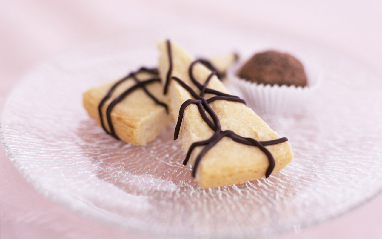 Кусочки пирожное