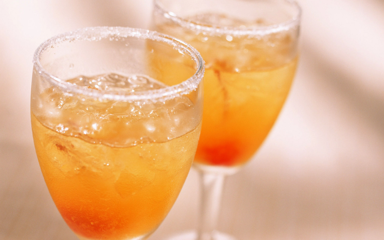 Сахар по краям бокала