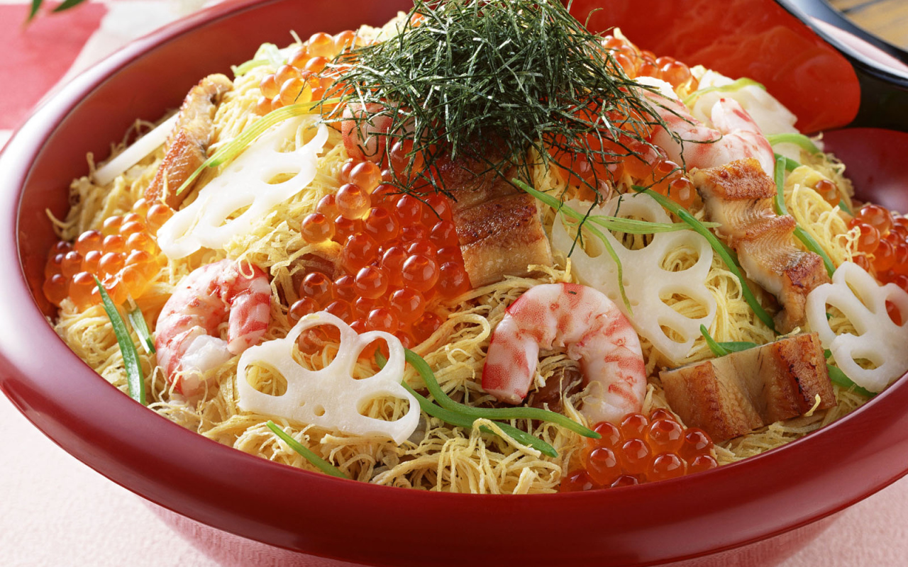 Красная икра и креветки