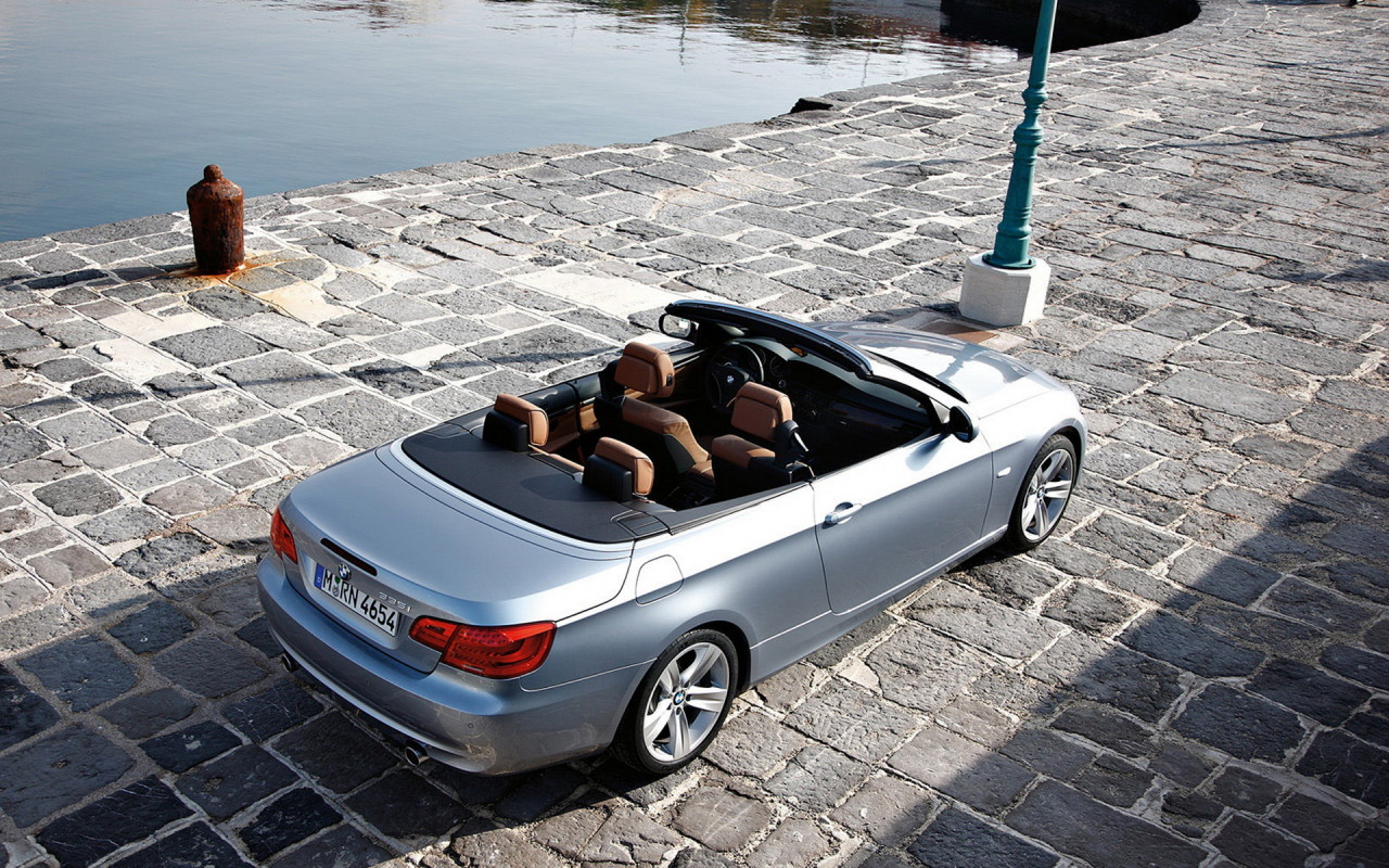 BMW-3-Series Convertible 2011