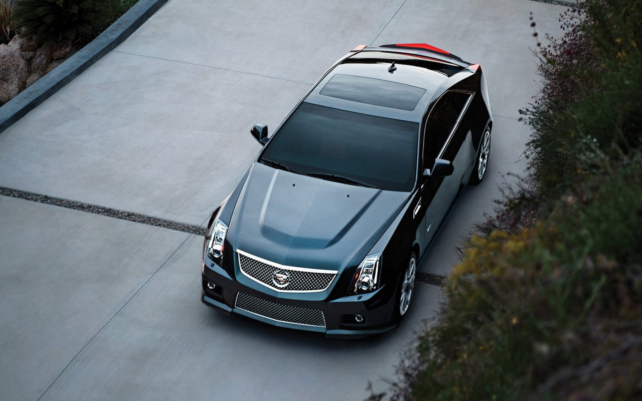 Кадиллак CTS-V в купе