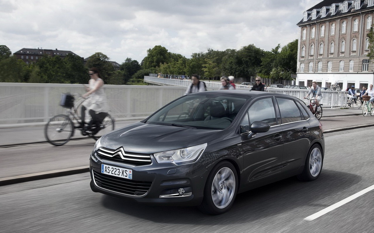 Ситроен С4 хэтчбек