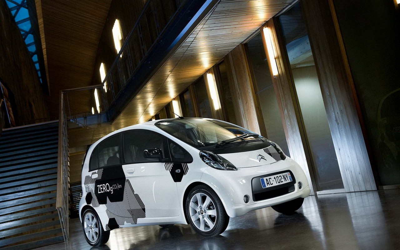 Ситроен C-Zero 2011
