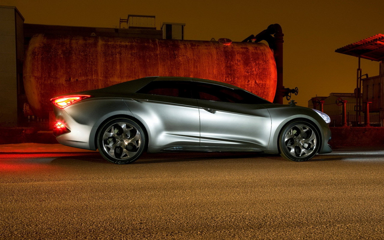 Hyundai i flow Concept в ночи