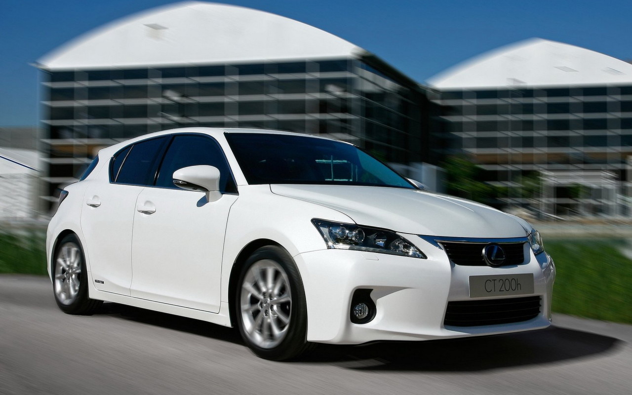 Lexus-CT 200h 2011