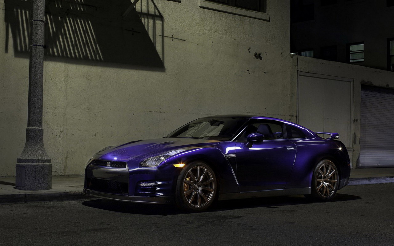 2011 Ниссан GT-R