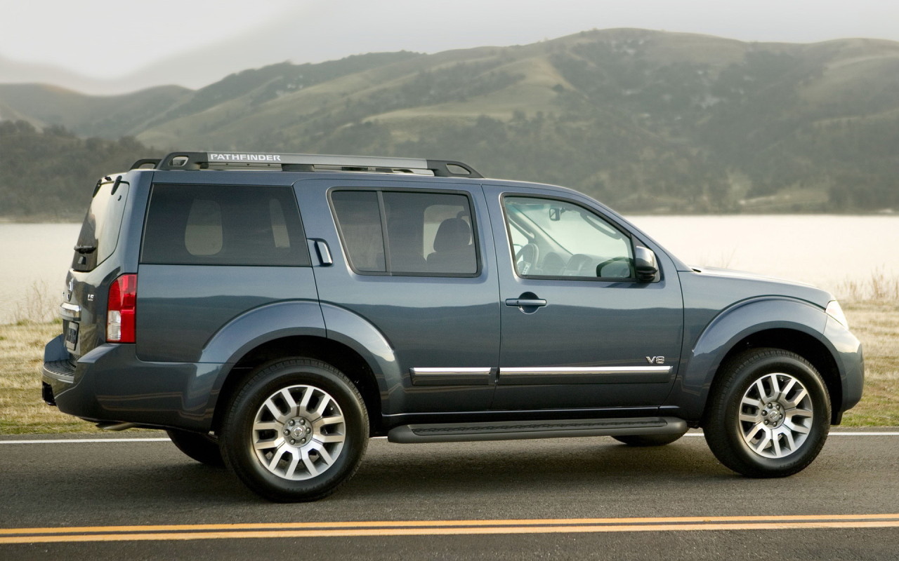 роскошный Ниссан Патфайндер