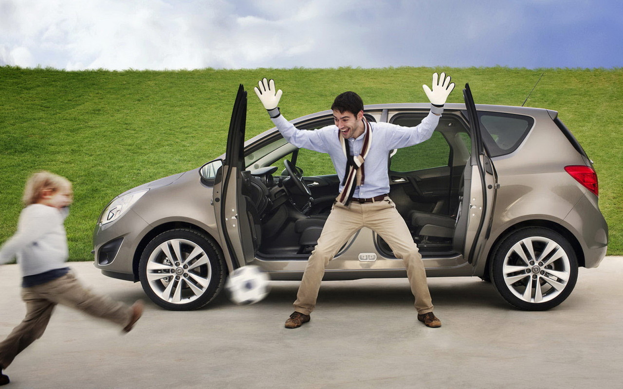 Opel Meriva в духе футбола