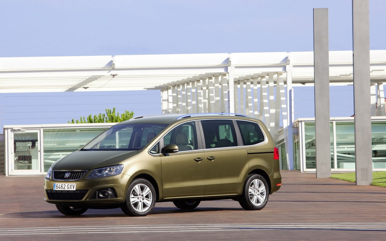 минивэн Сиат Альхамбра