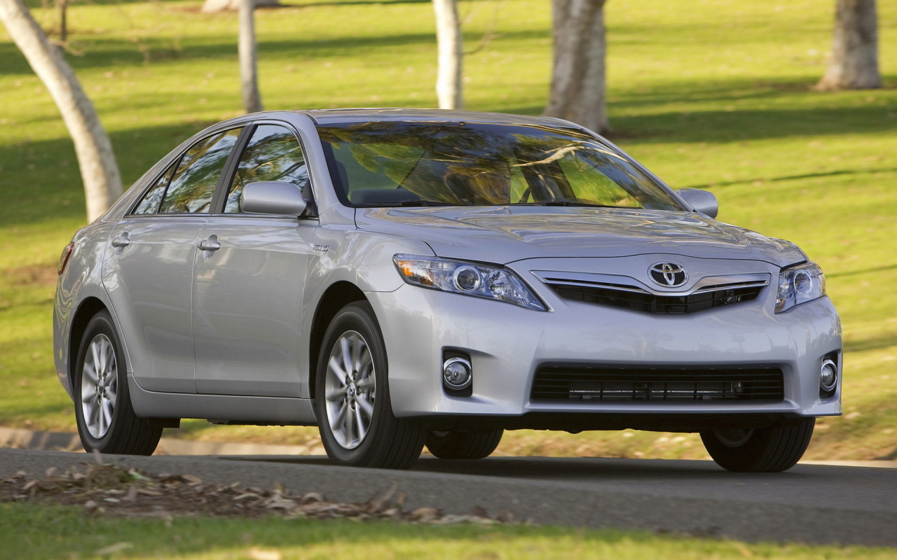 Тойота Камри Гибрид