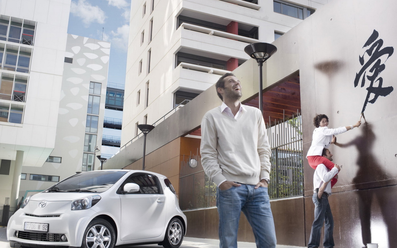 Тойота Ай Кью