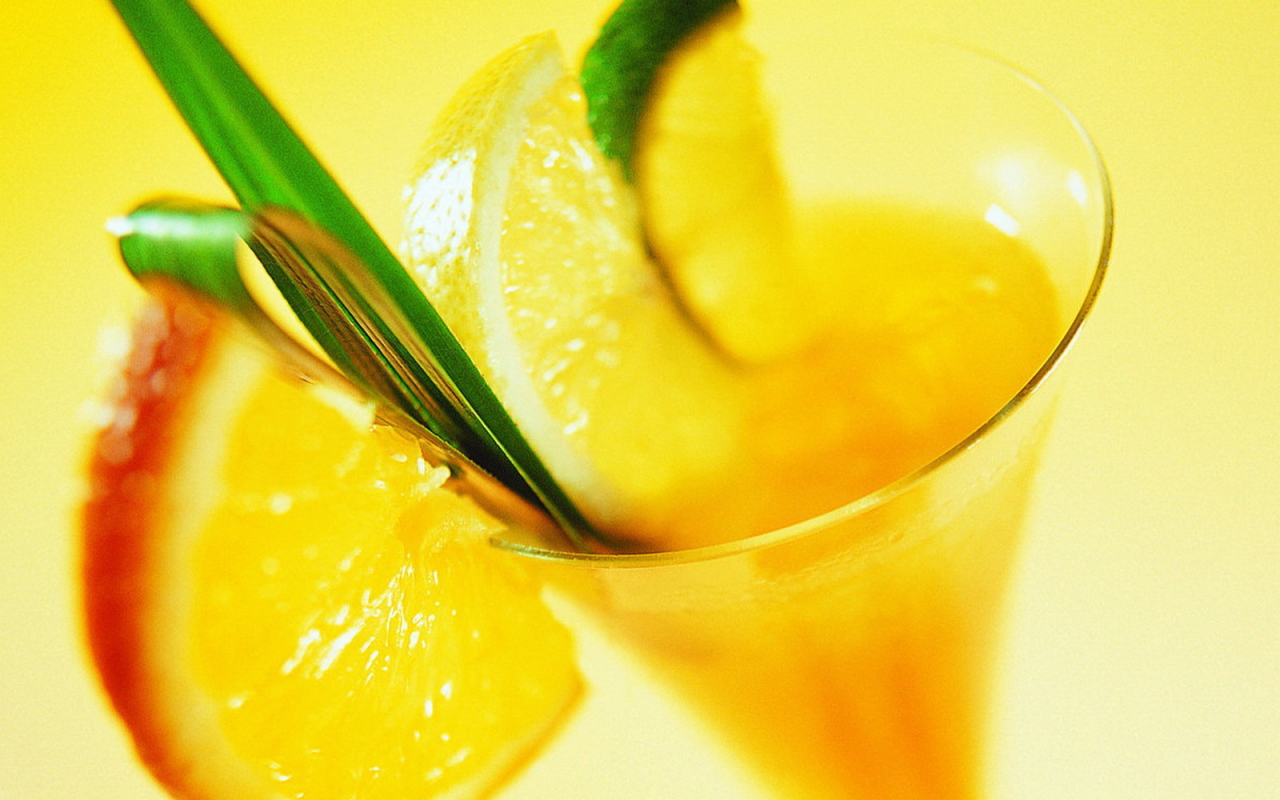 Оранжевый коктейль