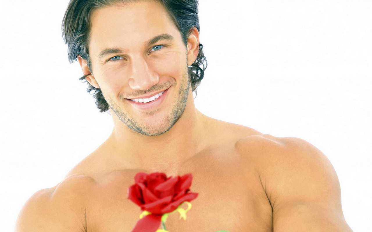 Мужчина с цветком