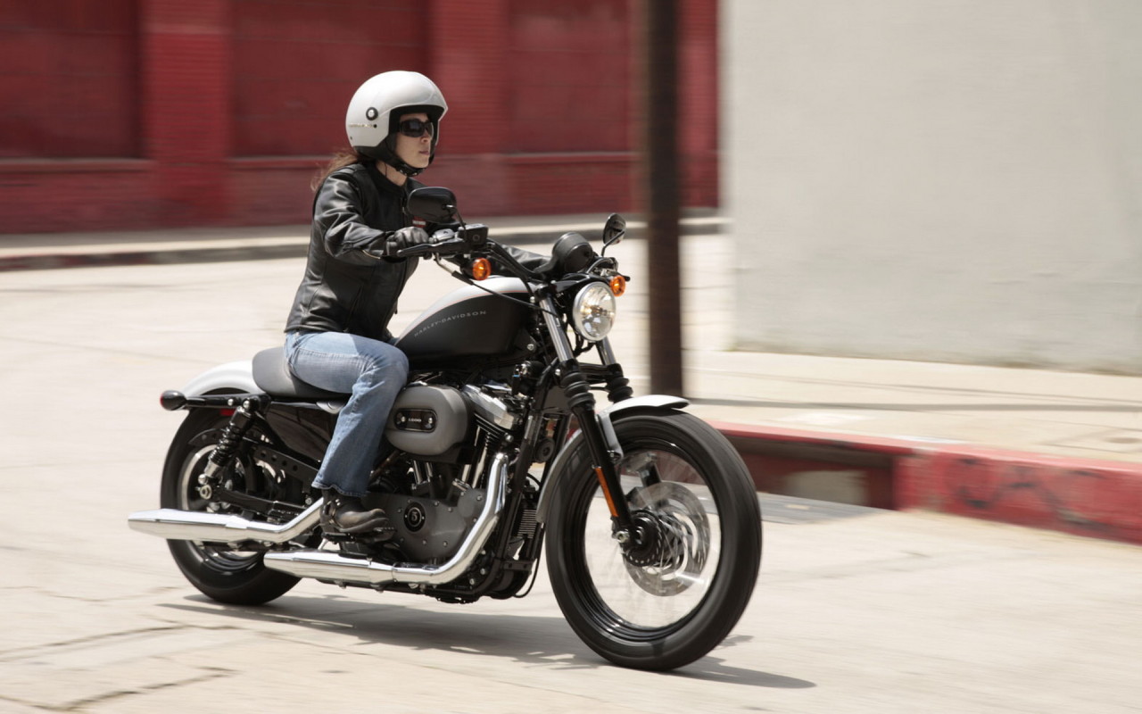 Харлей Девидсон XL-1200N