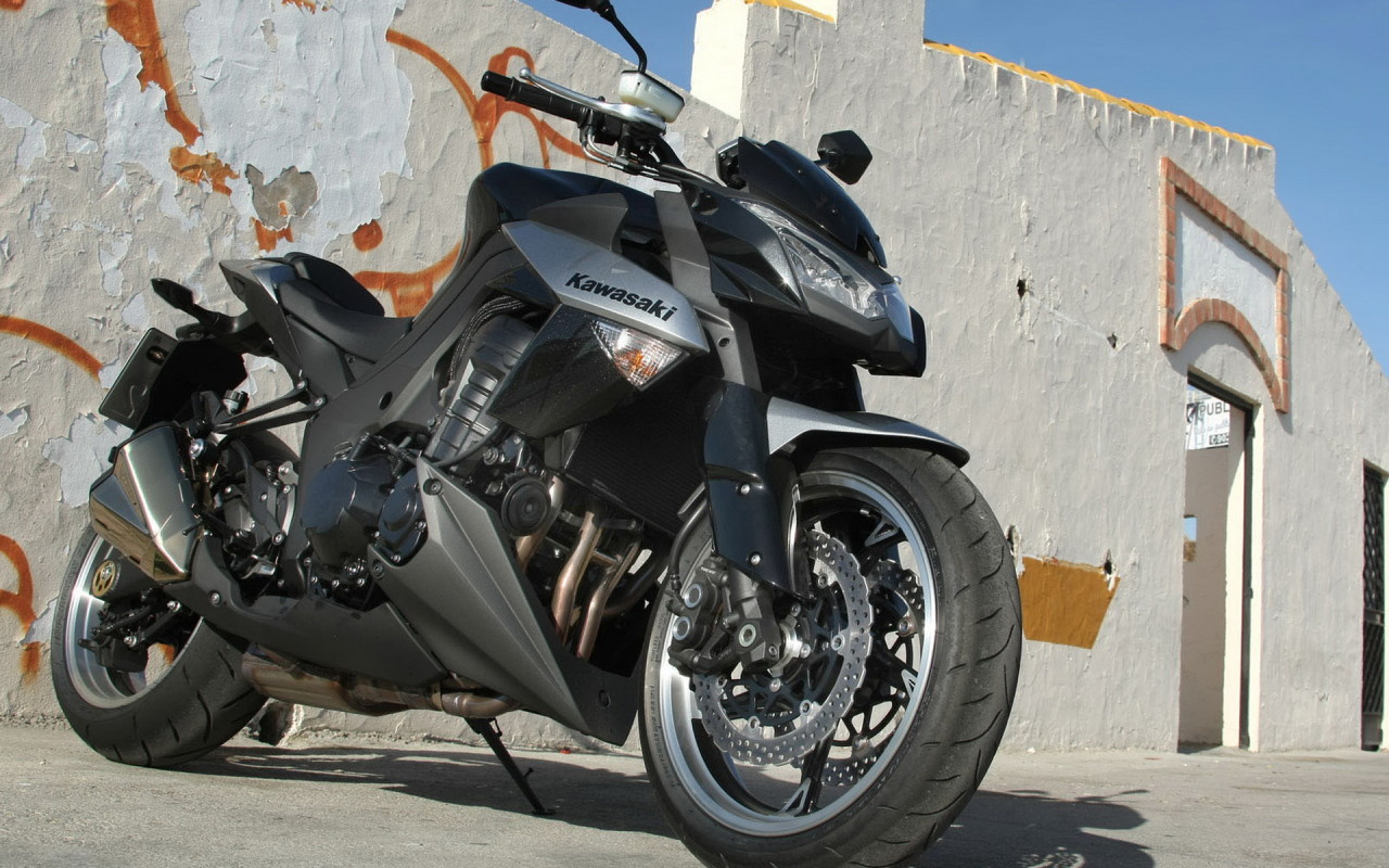 Кавасаки Z 1000. Совершенство среди развалин