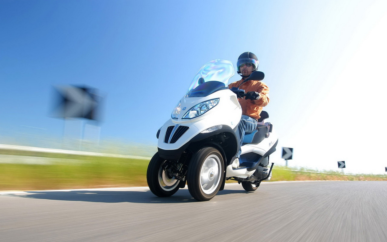 Piaggio MP3 Hybrid