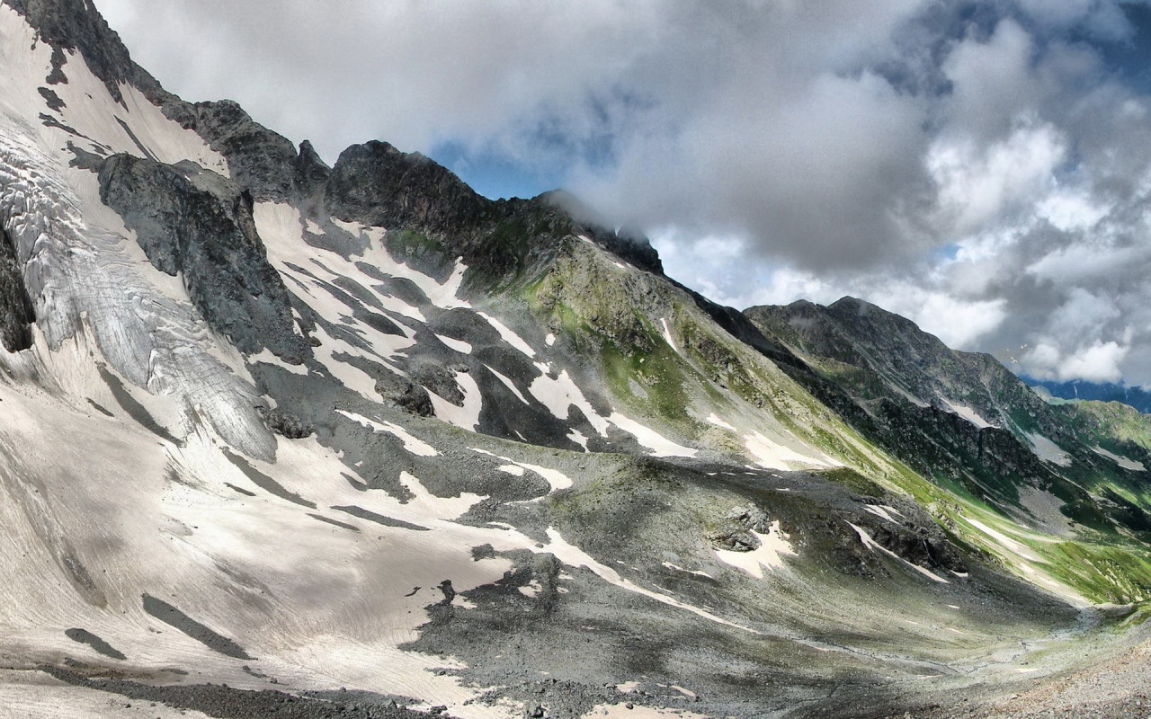 Горный склон