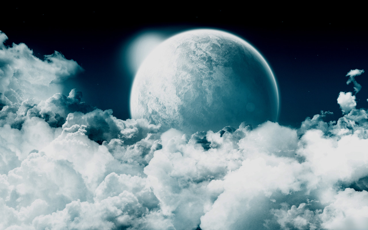 Планета среди облачности